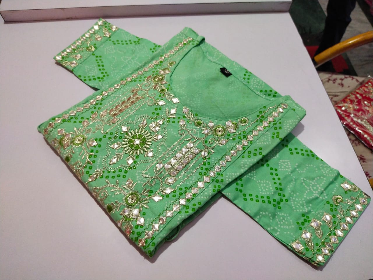 Embroidery Gown-2